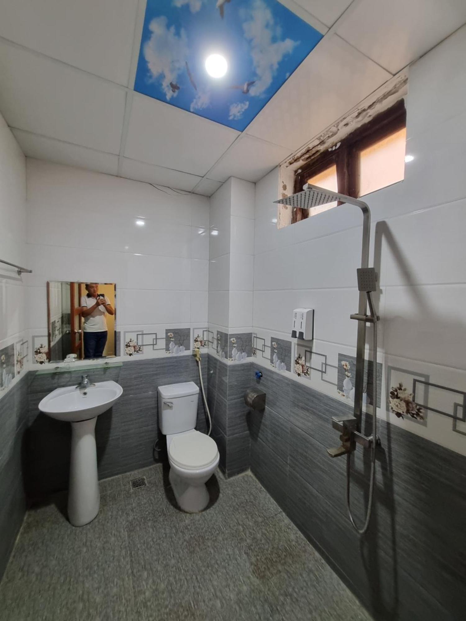 Khach San Vien Dong Hotel Cửa Lô Exterior photo