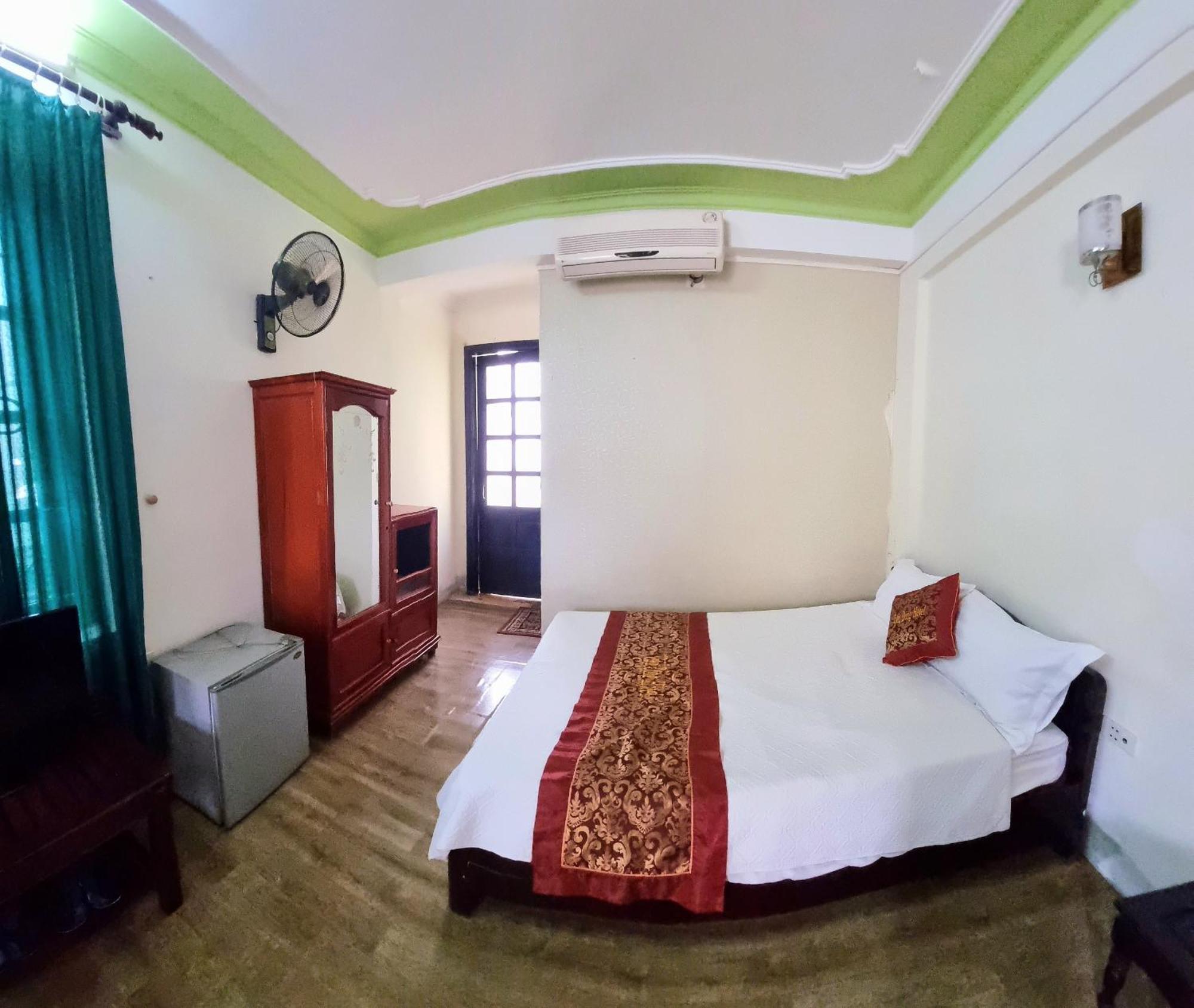 Khach San Vien Dong Hotel Cửa Lô Exterior photo