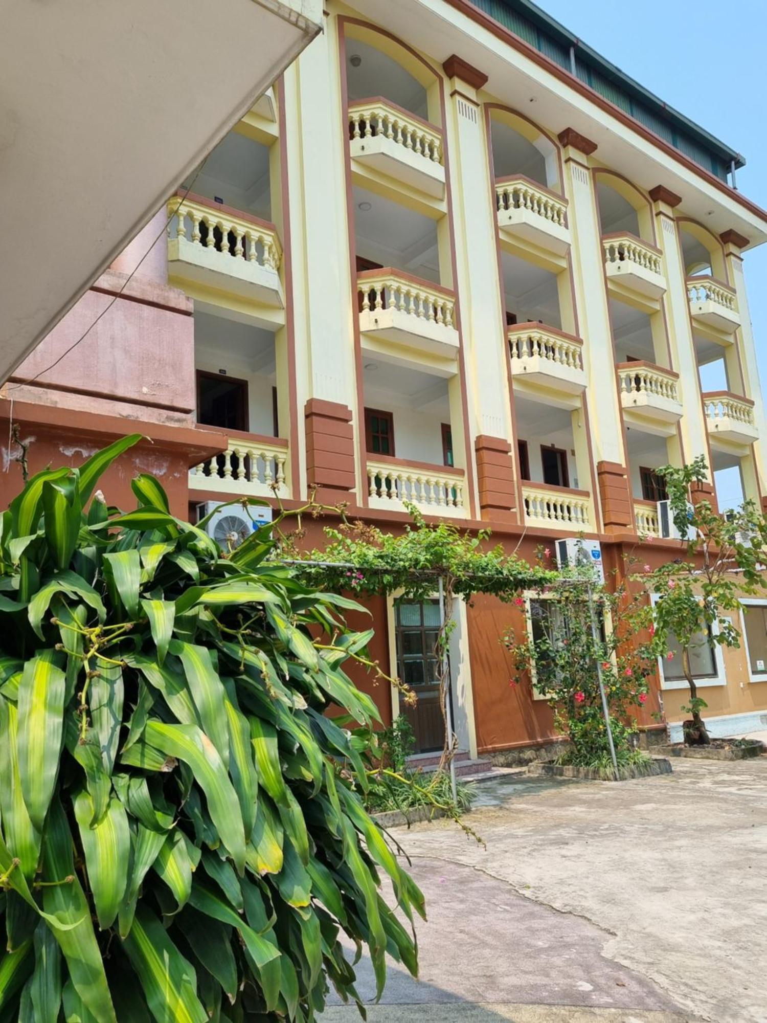 Khach San Vien Dong Hotel Cửa Lô Exterior photo
